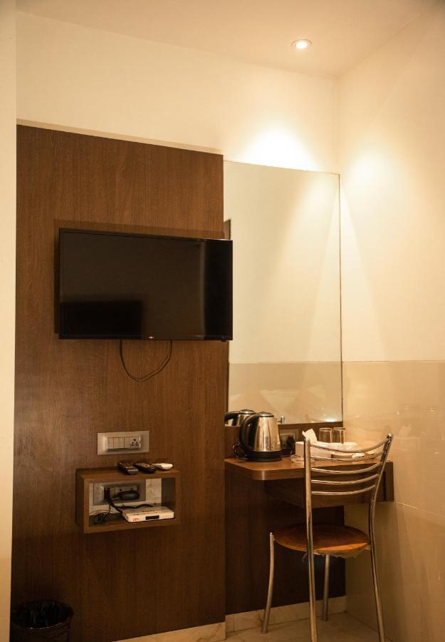 Hotel Monarch Express Near Karnala Sports Academy Panvel,Navi Mumbai Ngoại thất bức ảnh